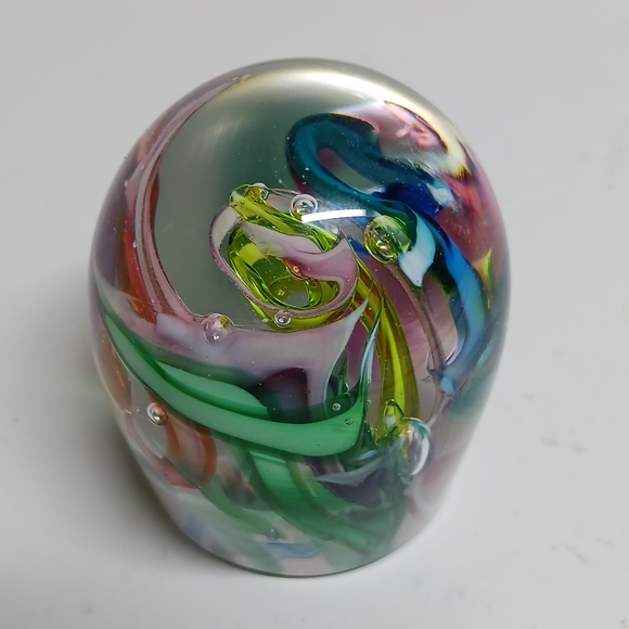 Alyssa Getz Paperweight signed - Picture 2 of 14
